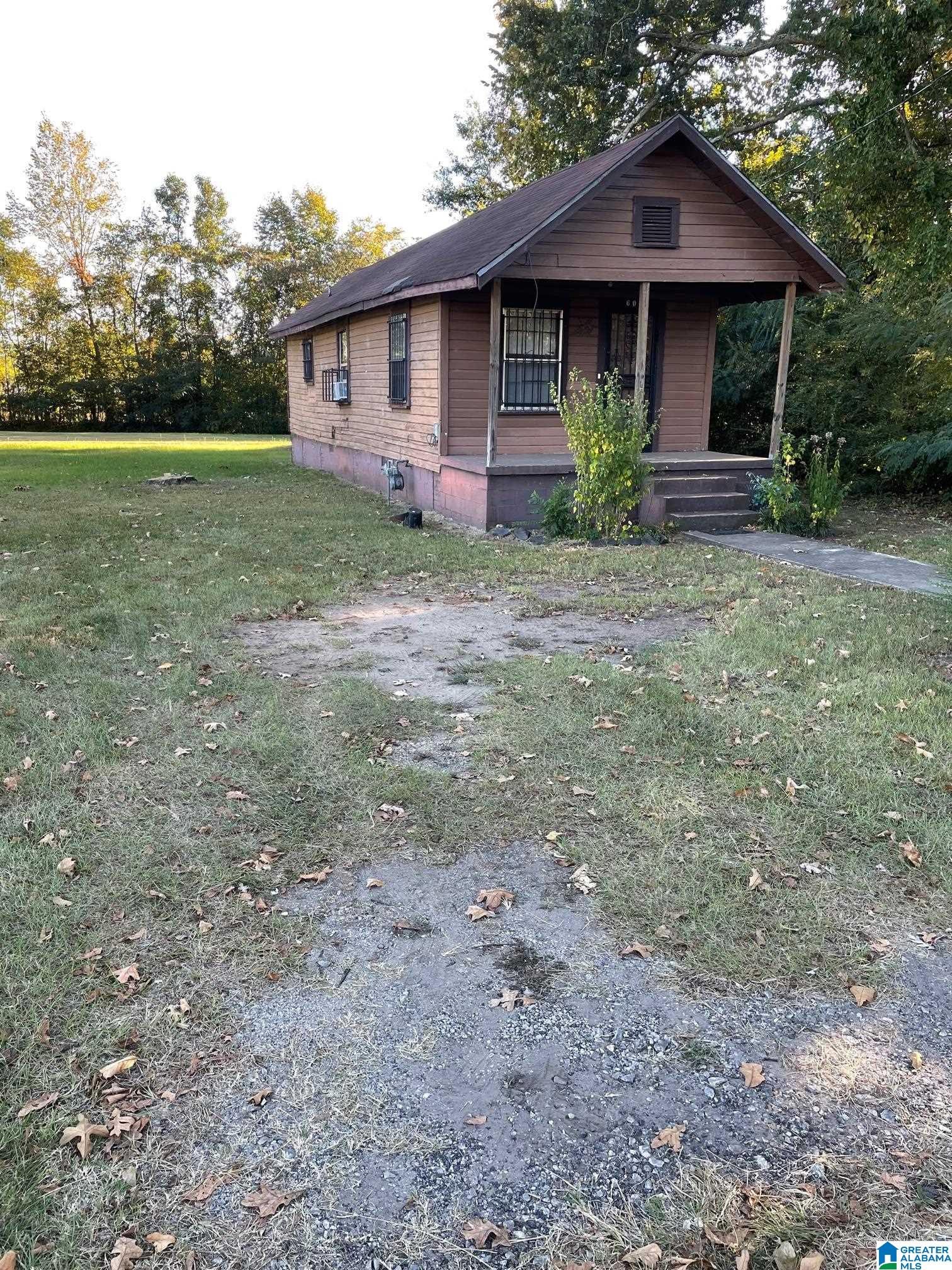 604 West 20th Street Anniston, AL 36201 - Photo 1 of 10