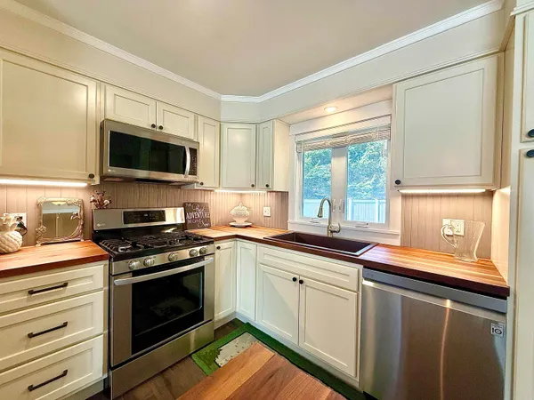 $310,000 | 30 Meadow Drive, Springfield, VT 05156