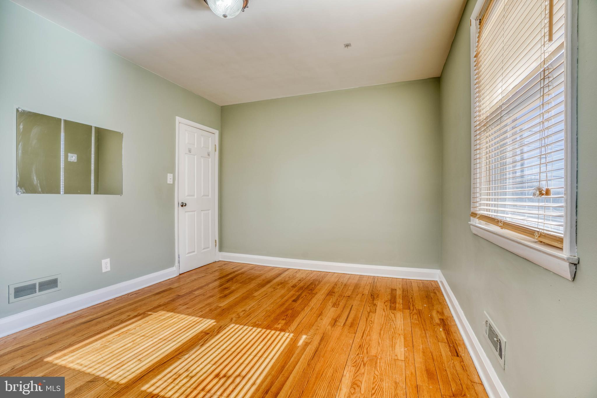 2404 Bradford Road Baltimore, MD 21234 - Photo 14 of 48 Gallery Image 14