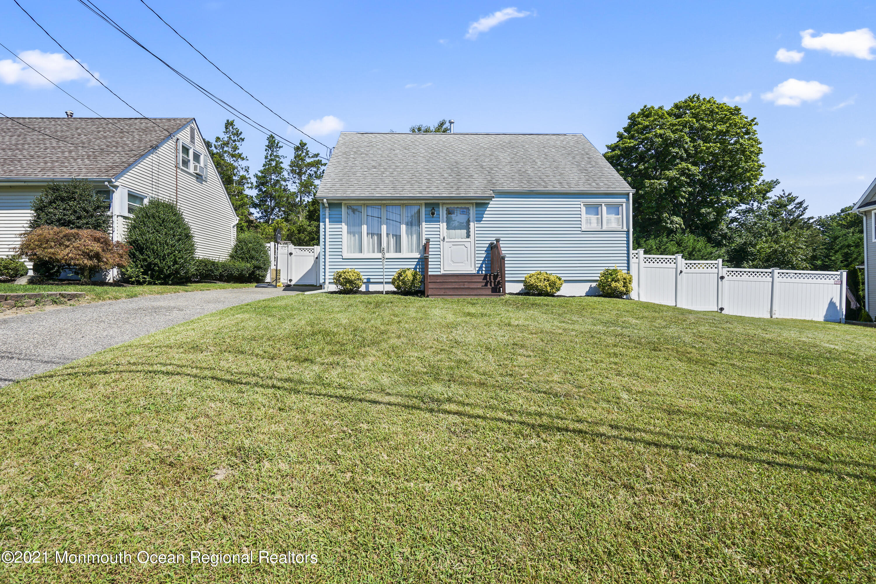 205 Milford Road Neptune Township, NJ 07753 - Photo 5 of 41 DSC04934