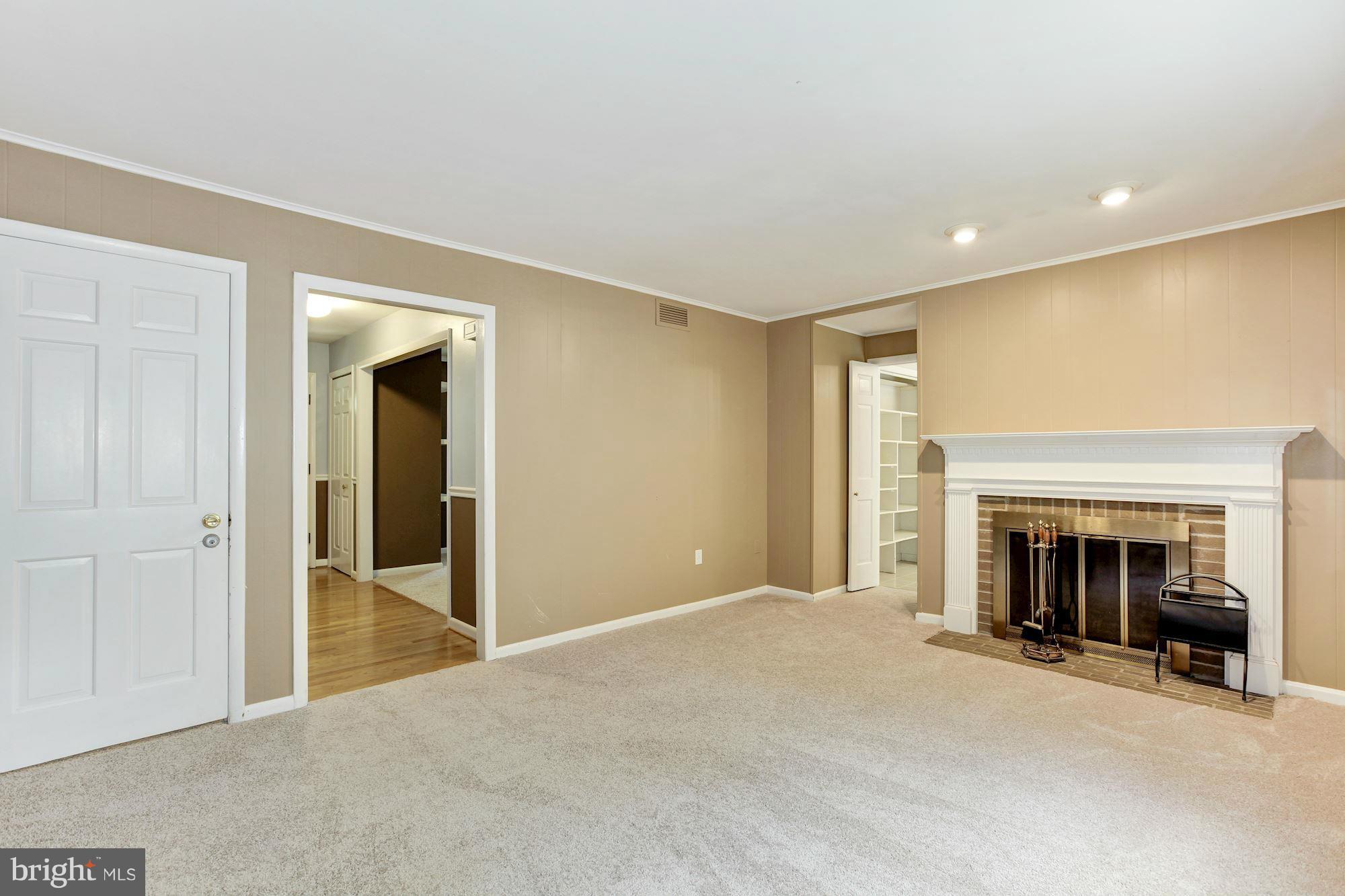 10009 Clearspring Road Damascus, MD 20872 - Photo 13 of 30 Family Room