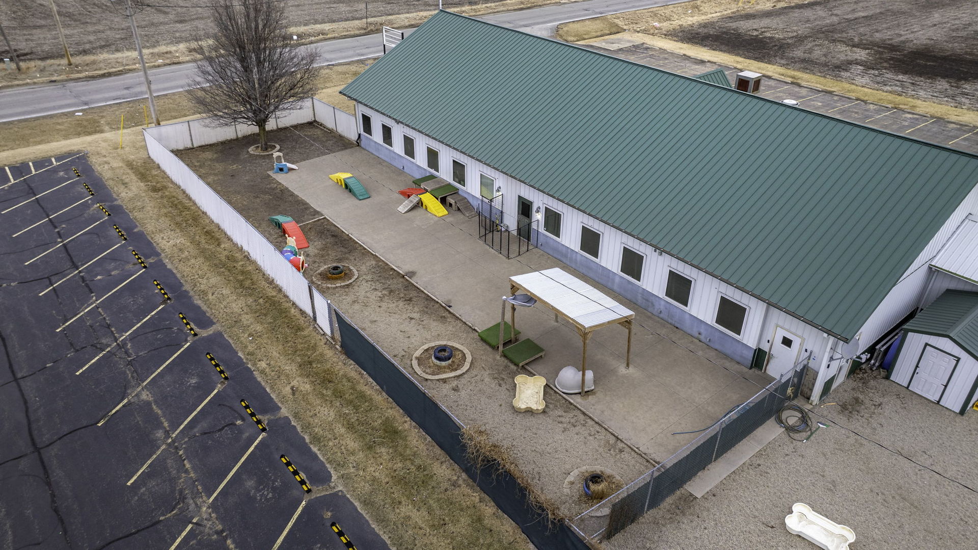 441 North 3059th Road Ottawa, IL 61350 - Photo 24 of 31 a view of a balcony with two chairs and a table