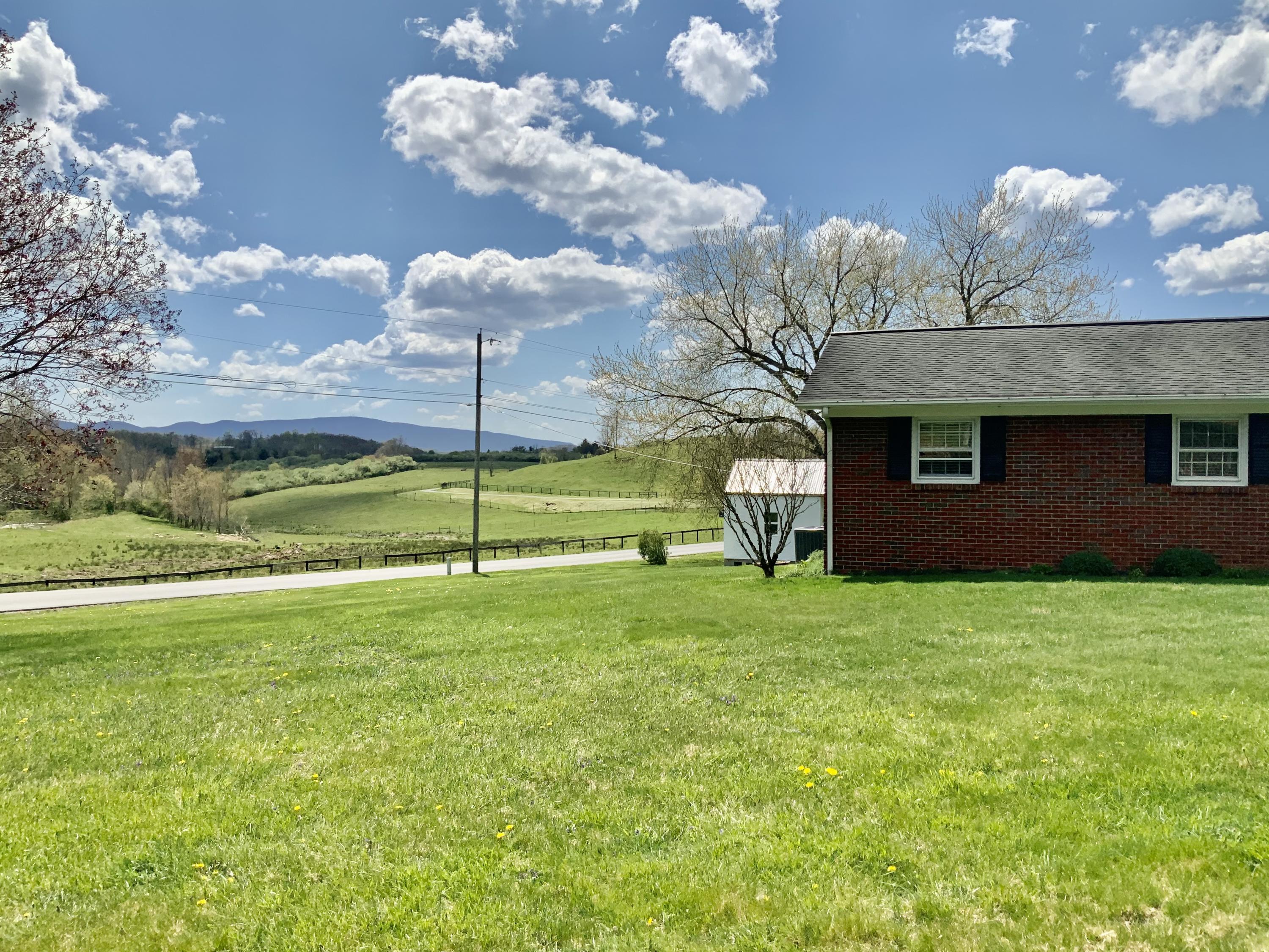 6603 Pole Bridge Road Wise, VA 24293 - Photo 5 of 26 6792939E-191A-4A08-AC34-7B21C010ADB4