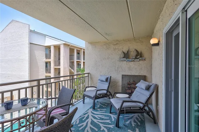 $459,000 | 845 Benjamin Franklin Drive, Unit 302, Sarasota, FL 34236