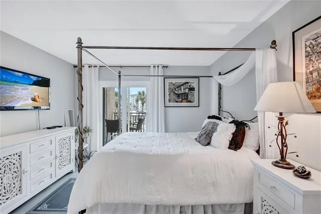 $459,000 | 845 Benjamin Franklin Drive, Unit 302, Sarasota, FL 34236