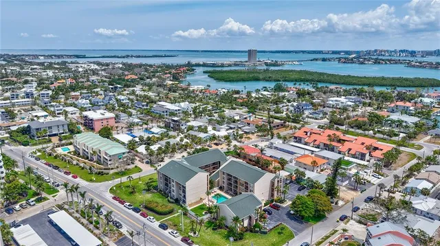 $459,000 | 845 Benjamin Franklin Drive, Unit 302, Sarasota, FL 34236