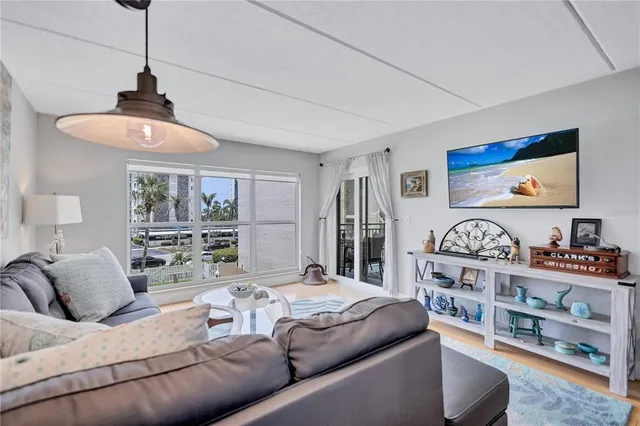 $459,000 | 845 Benjamin Franklin Drive, Unit 302, Sarasota, FL 34236