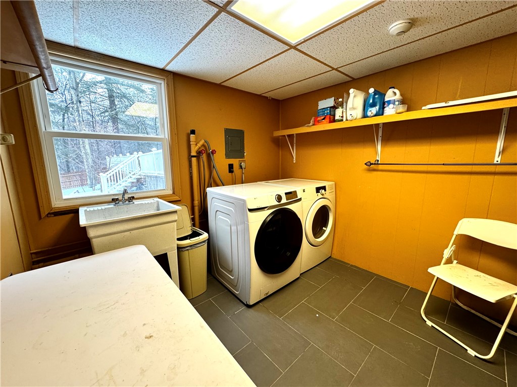 10 Powder Mill Lane Smithfield, RI 02828 - Photo 27 of 35