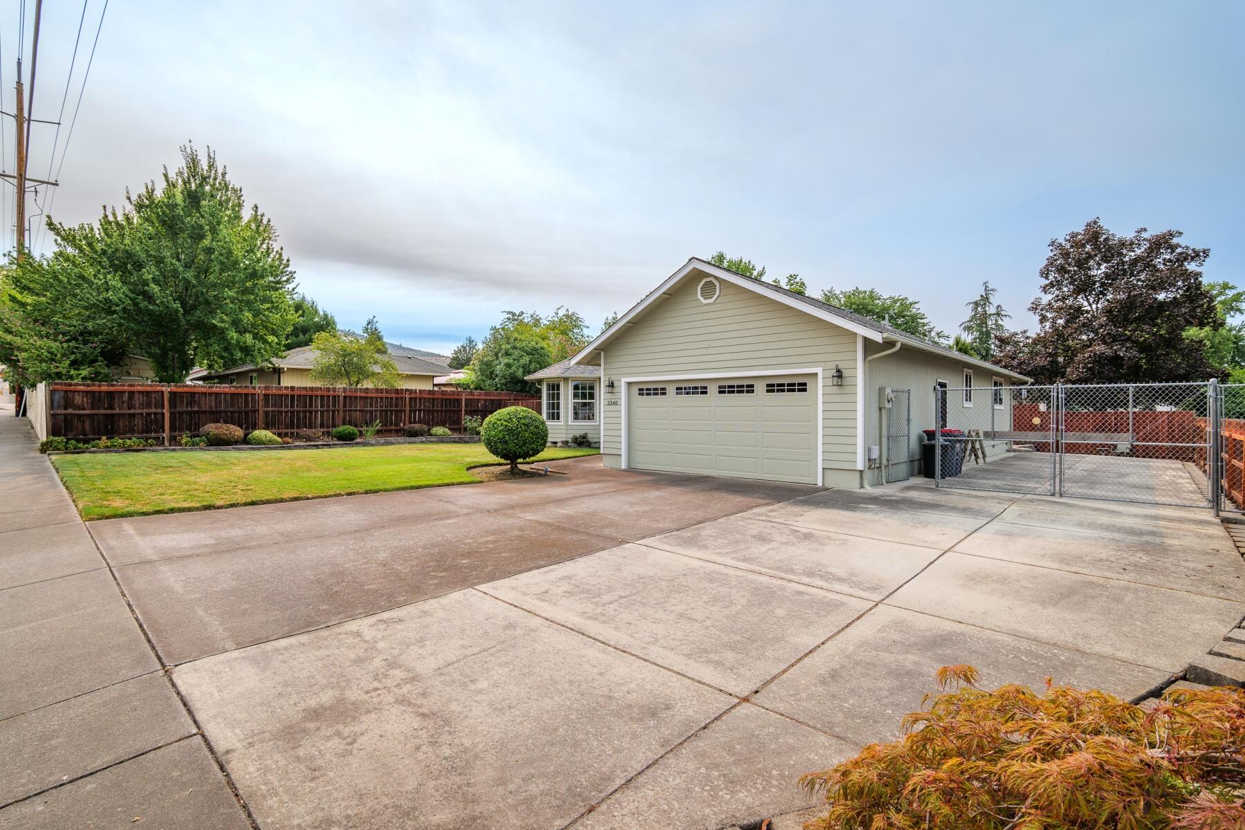 3348 Delta Waters Road Medford, OR 97504 - Photo 41 of 46 batch_41