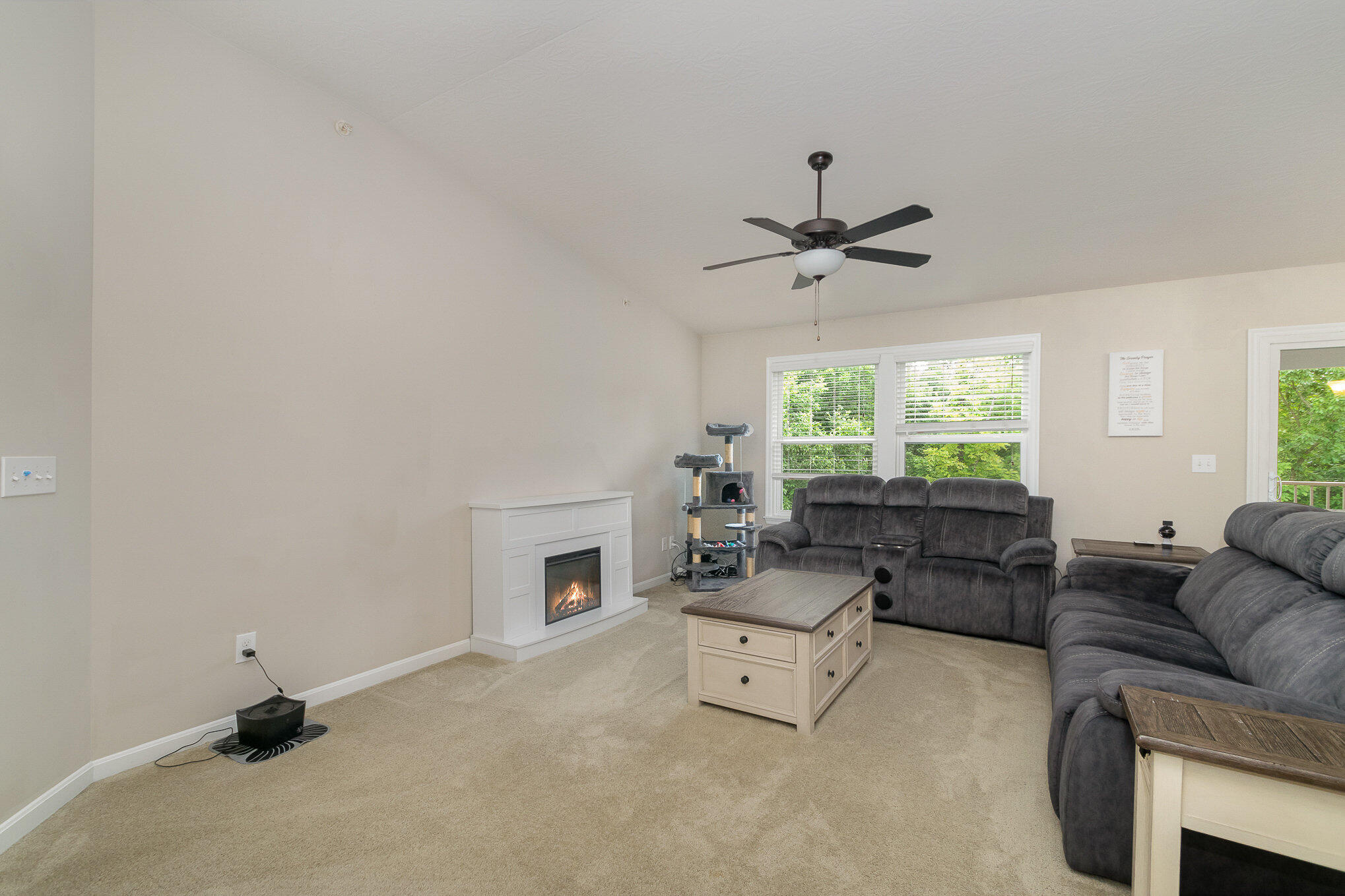 4164 Country Mill Ridge Burlington, KY 41005 - Photo 5 of 25 Gallery Image 5