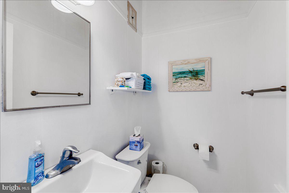 111 Evergreen Road Bethany Beach, DE 19930 - Photo 16 of 37 Gallery Image 16