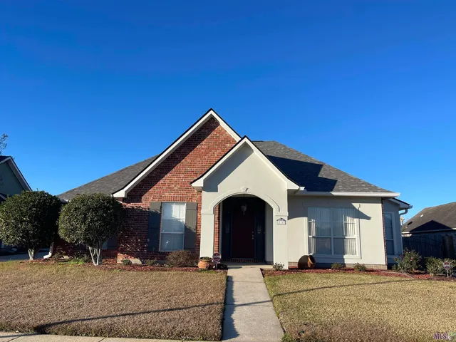 $2,000 | 11117 Gold Cup Avenue, Baton Rouge, LA 70816