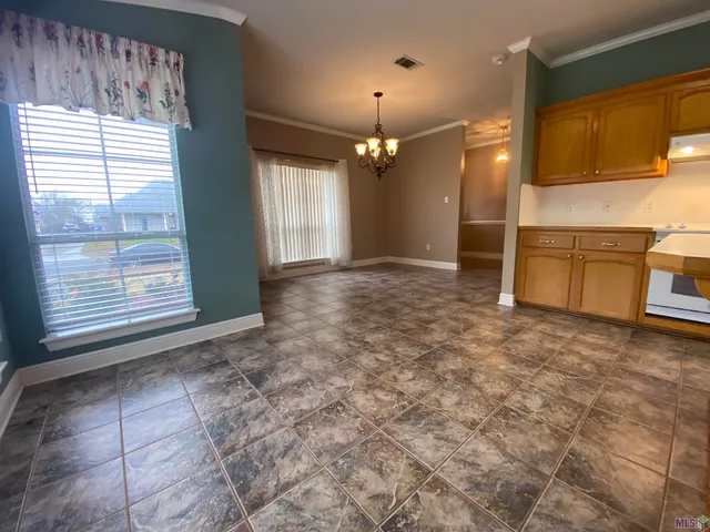 $2,000 | 11117 Gold Cup Avenue, Baton Rouge, LA 70816