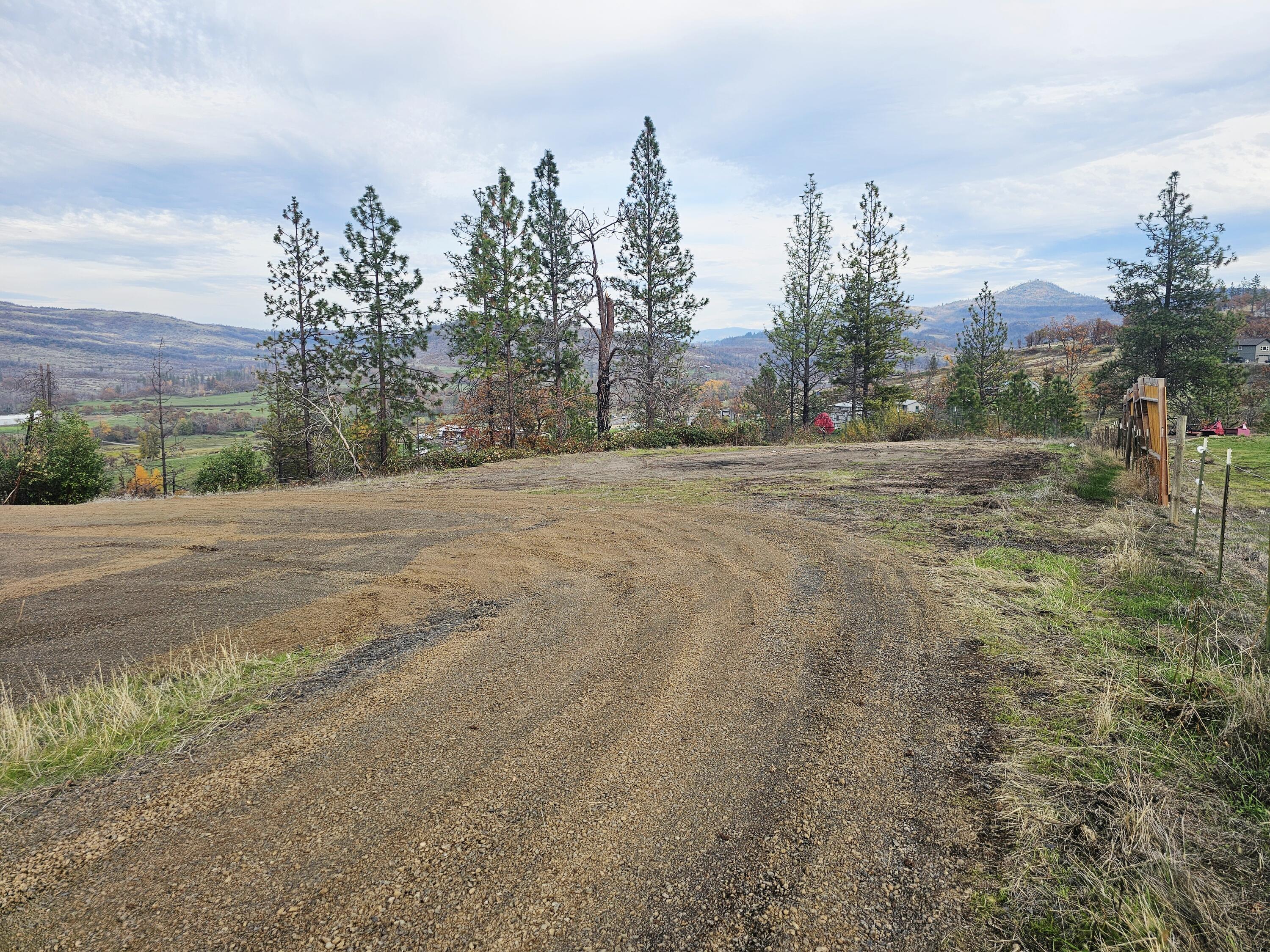 2162 Butte Falls Highway Eagle Point, OR 97524 - Photo 21 of 63 21 Views from Third Pad