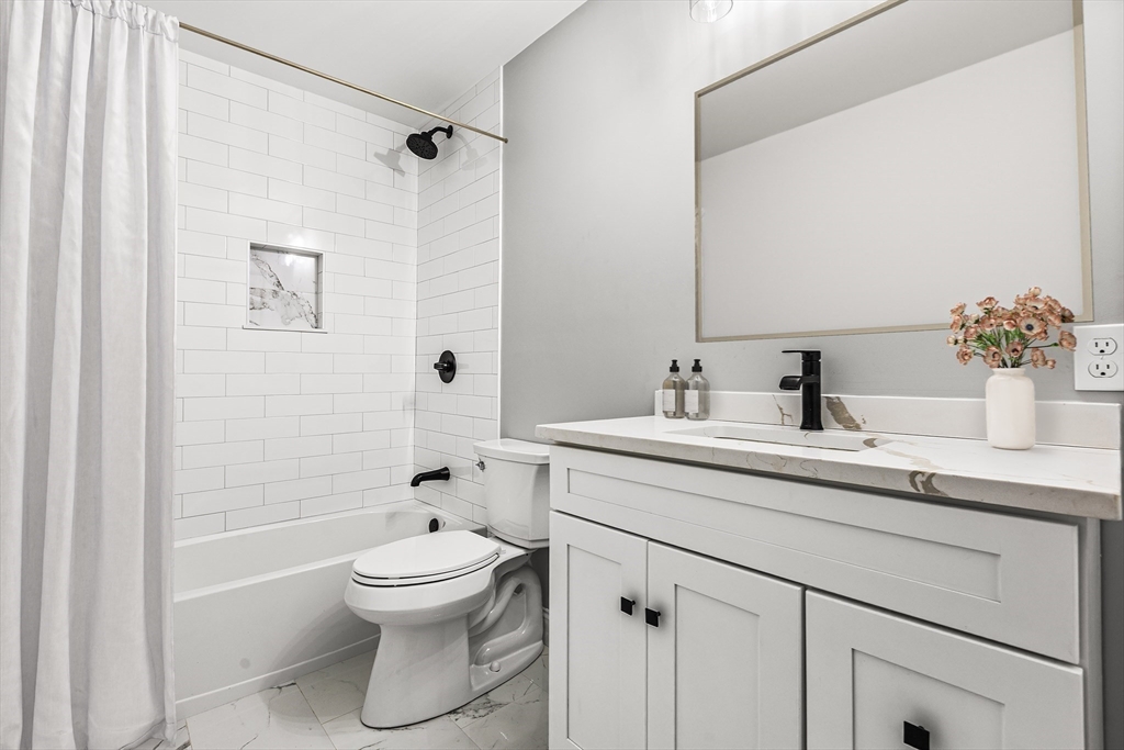 5 Smith Street, Unit R Rockport, MA 01966 - Photo 20 of 37