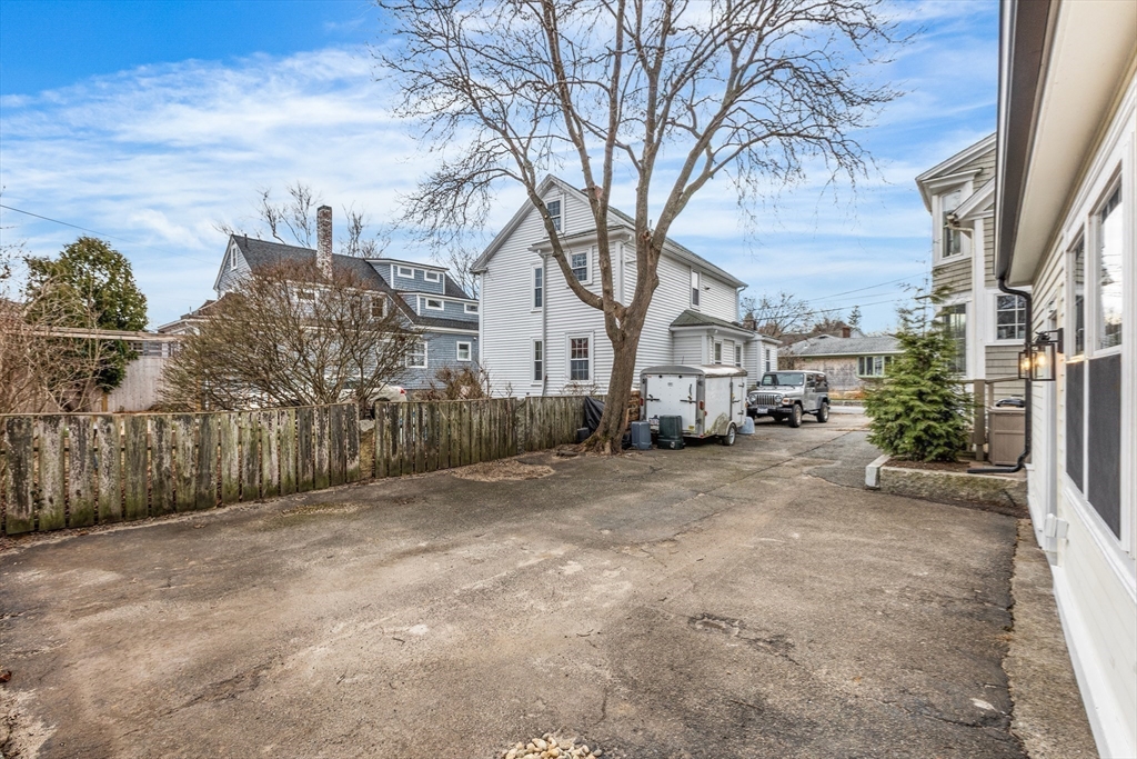 5 Smith Street, Unit R Rockport, MA 01966 - Photo 31 of 37 Gallery Image 31