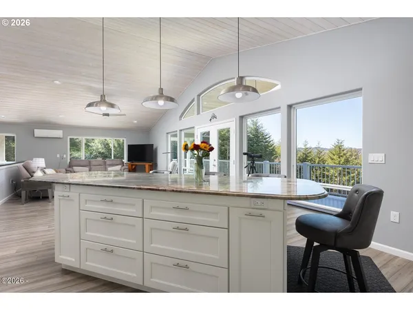 $1,100,000 | 597 Ojalla Road, Siletz, OR 97380