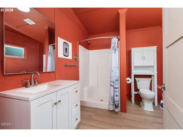 $1,100,000 | 597 Ojalla Road, Siletz, OR 97380