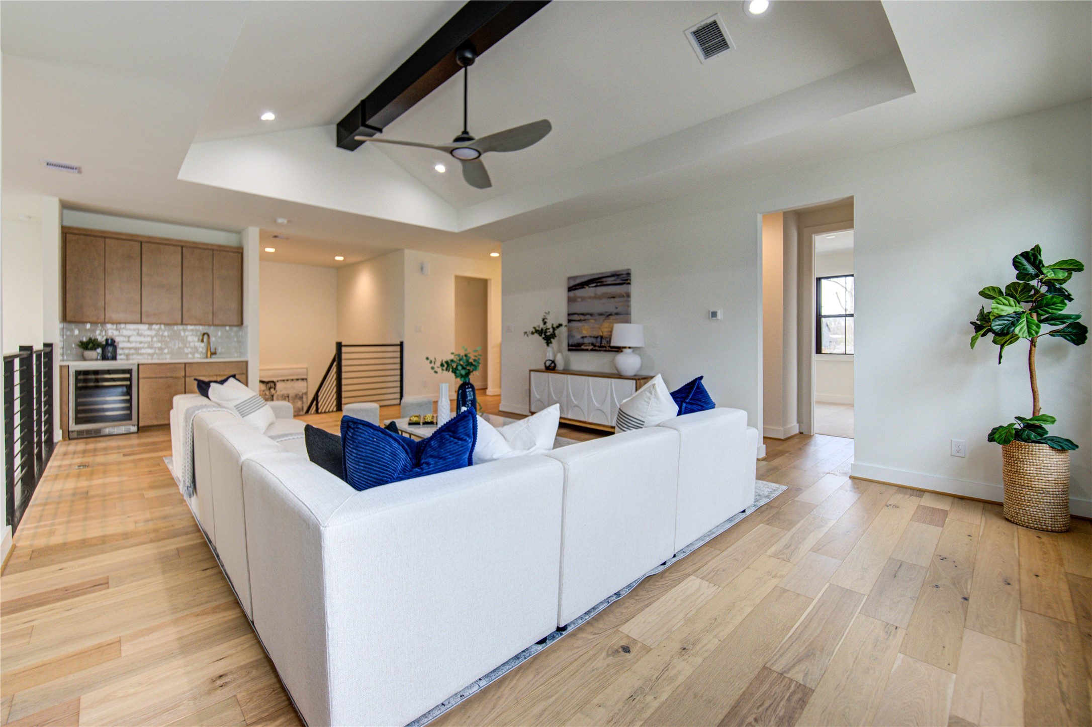 1502 Story Street Houston, TX 77055 - Photo 29 of 42 A wet bar is located on in the game room for ease and convenience