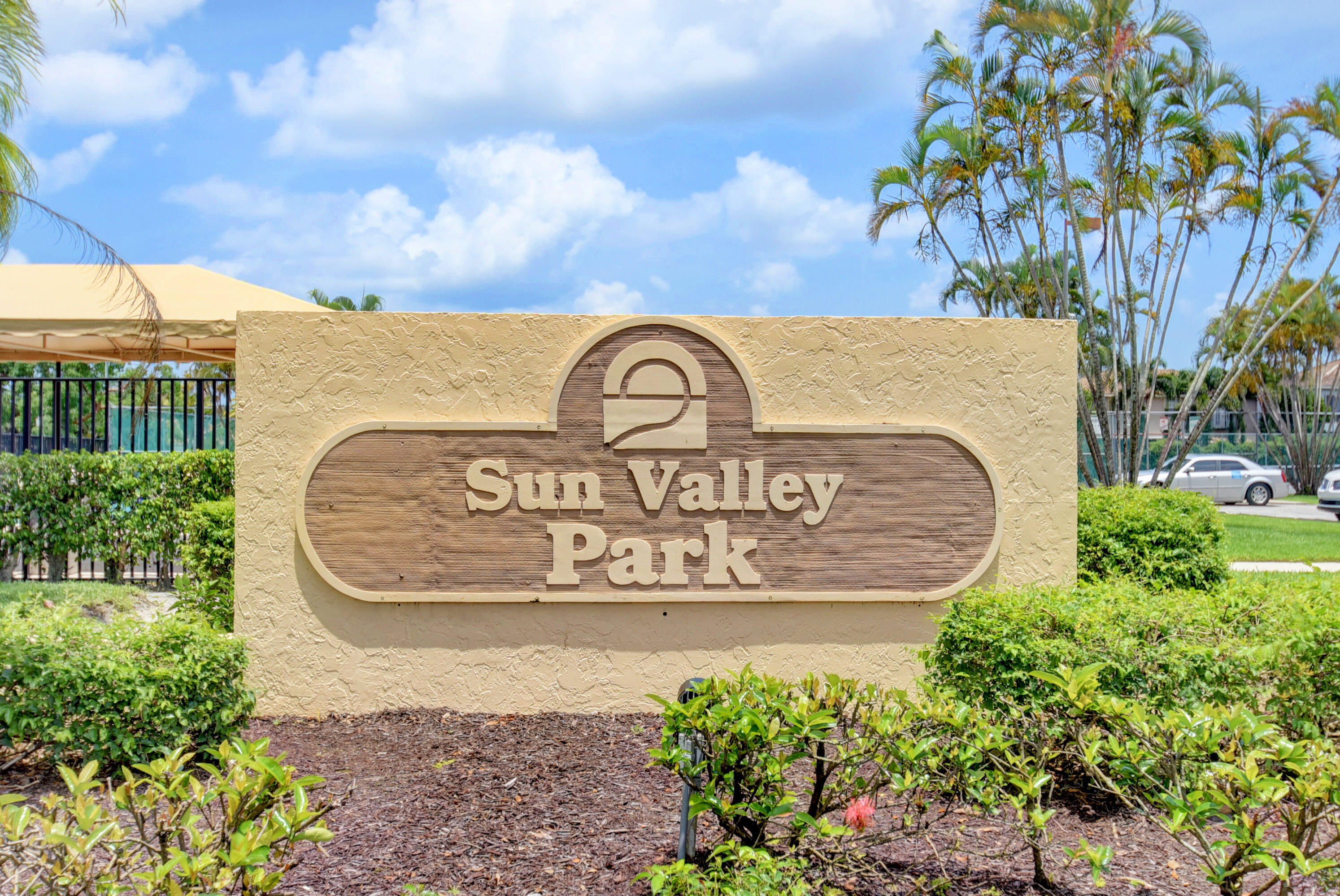 9645 El Clair Ranch Road Boynton Beach, FL 33437 - Photo 2 of 11 01_45_virtuals1 (45)