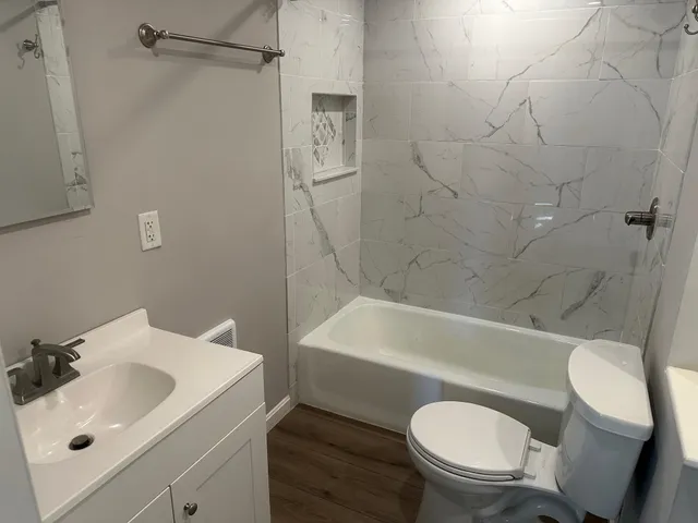 $2,900 | 2 Laperle Avenue, Exeter, NH 03833