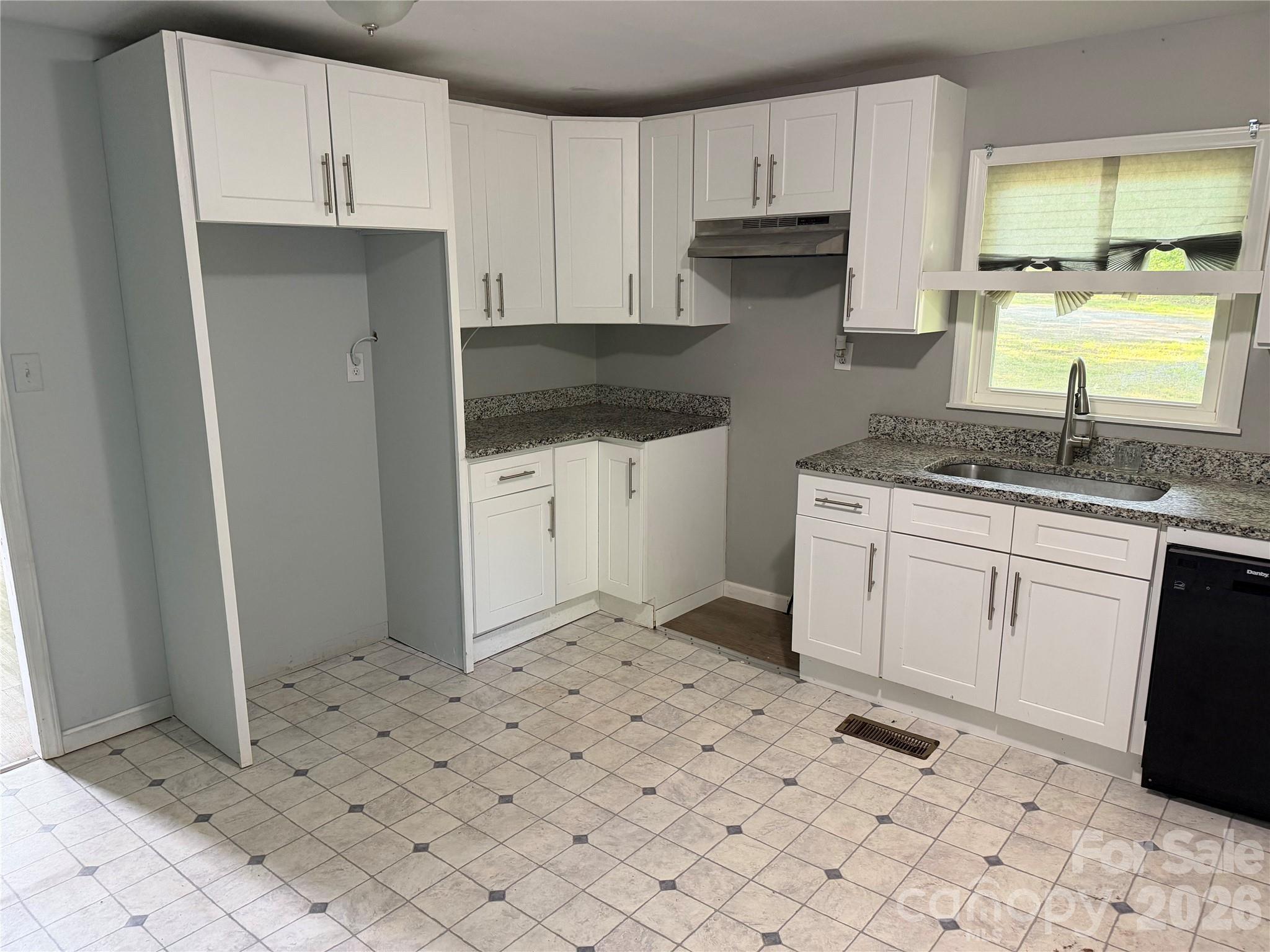 3724 Kathy Road Morganton, NC 28655 - Photo 16 of 22 Gallery Image 16