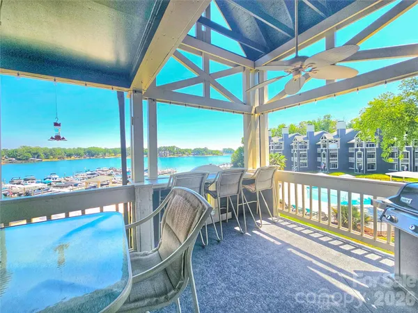$475,000 | 2121 Regatta Lane, Unit 303, Denver, NC 28037