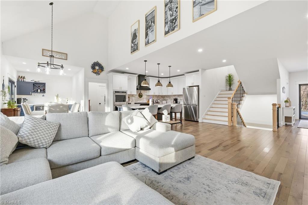 3827 Edgewater Street High Point, NC 27265 - Photo 14 of 46