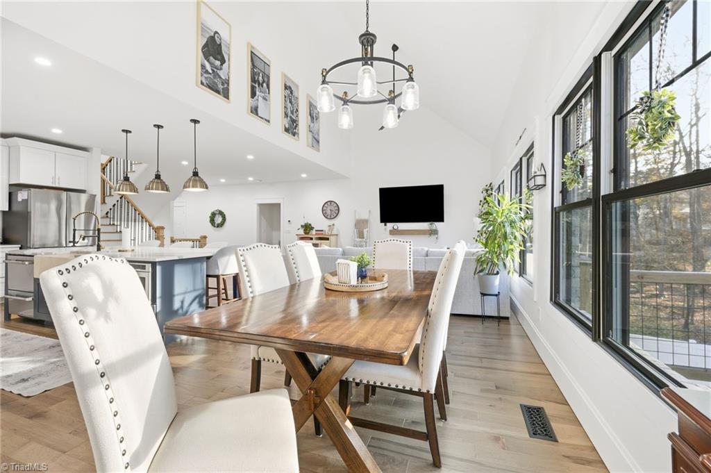 3827 Edgewater Street High Point, NC 27265 - Photo 23 of 46