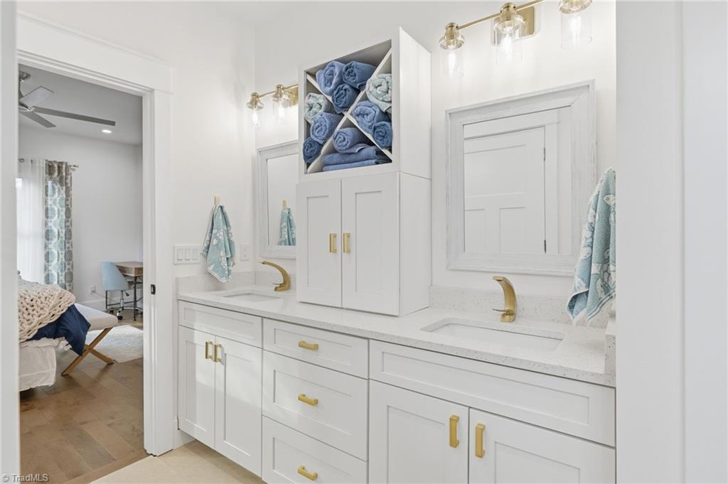 3827 Edgewater Street High Point, NC 27265 - Photo 39 of 46