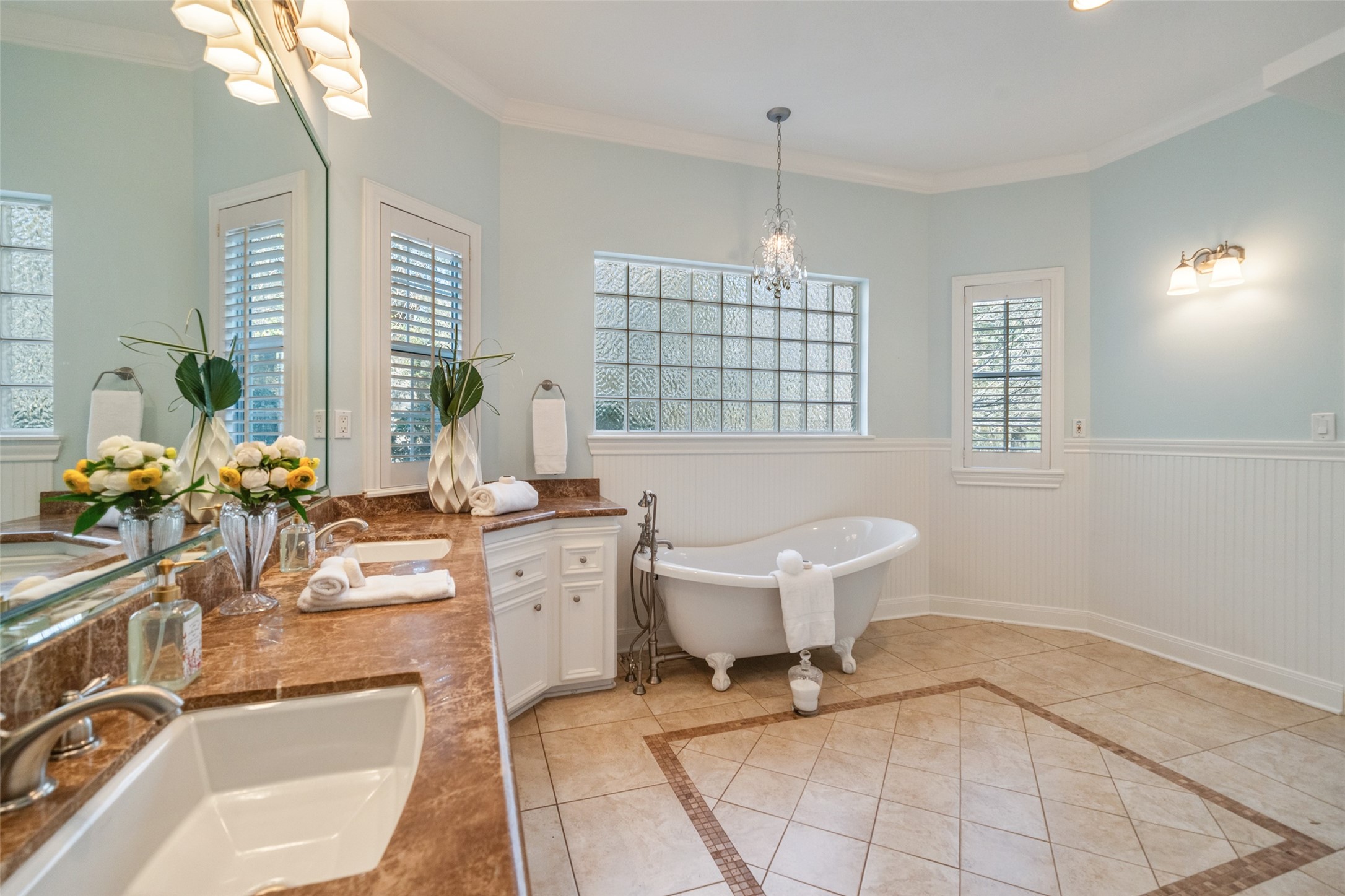 36003 Post Oak Circle Magnolia, TX 77355 - Photo 17 of 50 a room with furniture a chandelier and a window