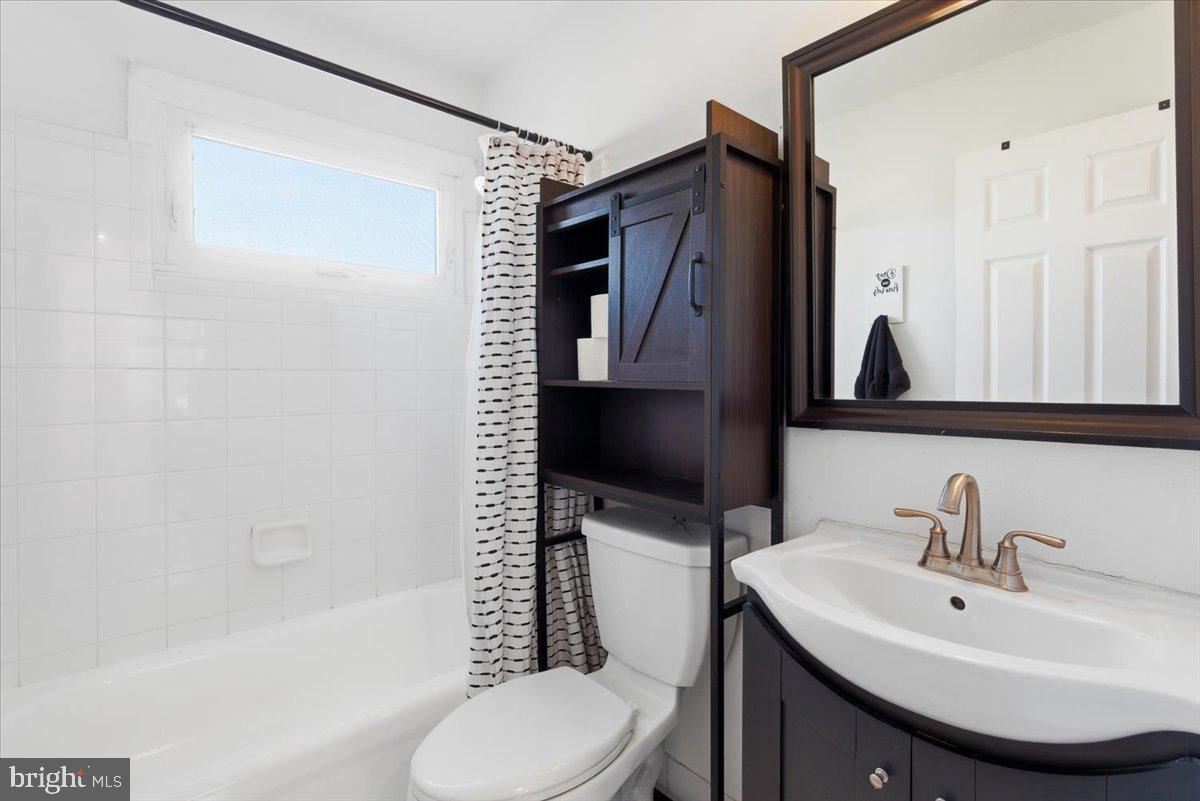 103 North Cypress Road Sterling, VA 20164 - Photo 24 of 31 Updated bathroom
