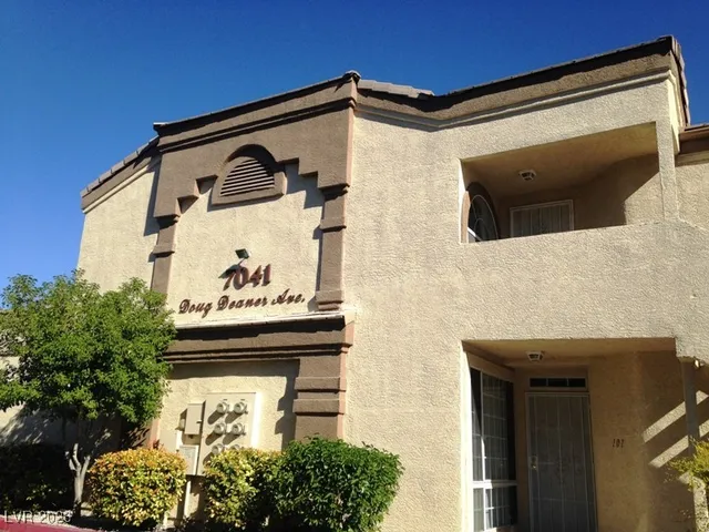$1,560 | 7041 Doug Deaner Avenue, Unit 102, Las Vegas, NV 89129