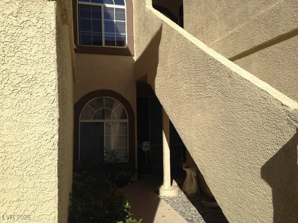 $1,510 | 7041 Doug Deaner Avenue, Unit 102, Las Vegas, NV 89129