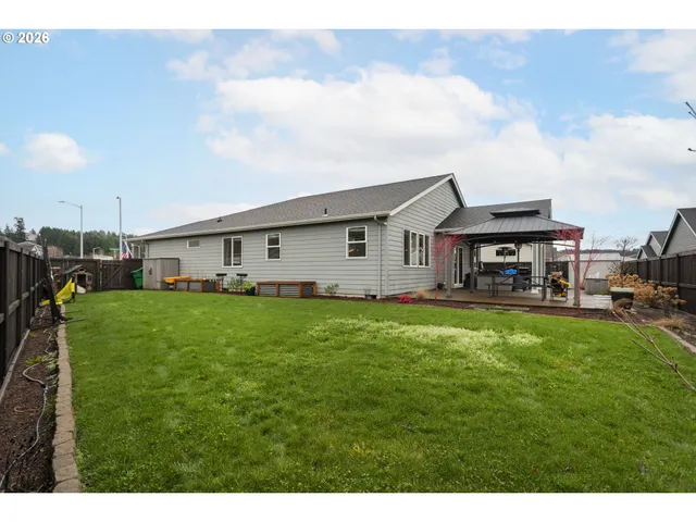 $565,000 | 1427 Northeast Raymond Lane, Estacada, OR 97023