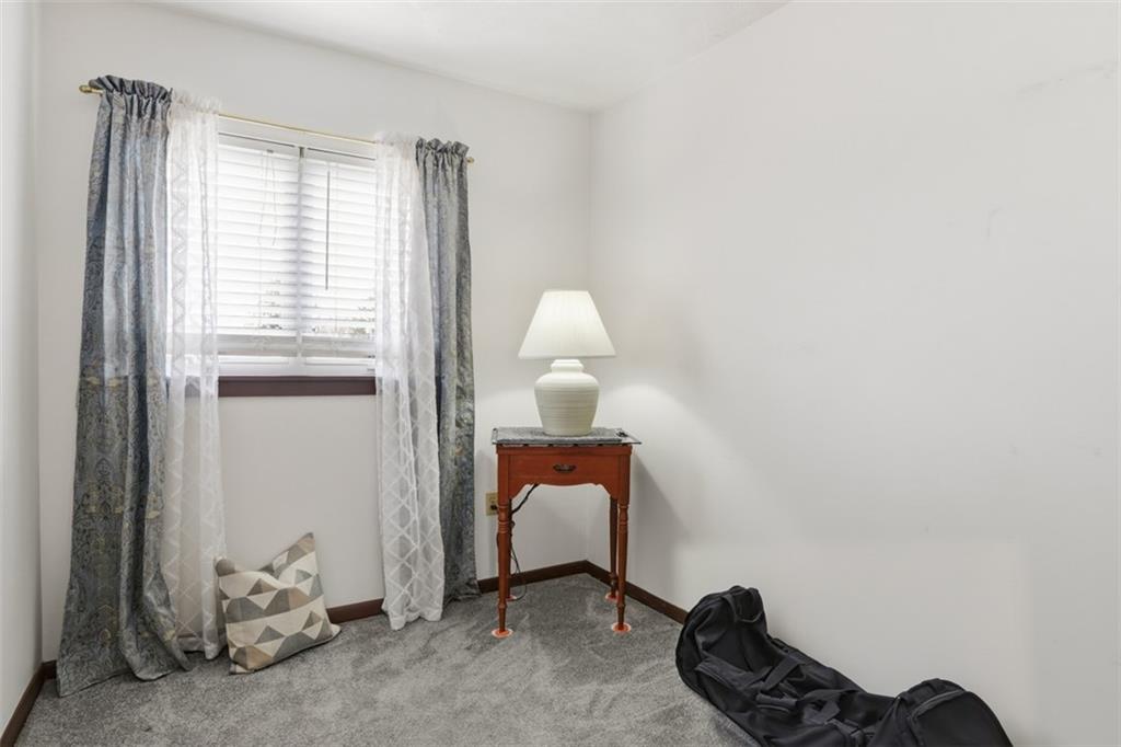 206 Third Street Pittsburgh, PA 15225 - Photo 20 of 25 a bedroom with a bed and a window
