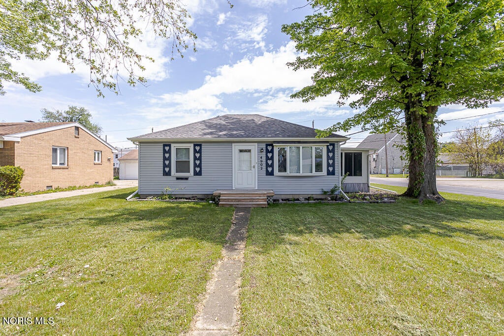 4902 Roywood Road Toledo, OH 43613 - Photo 3 of 37 175A6151