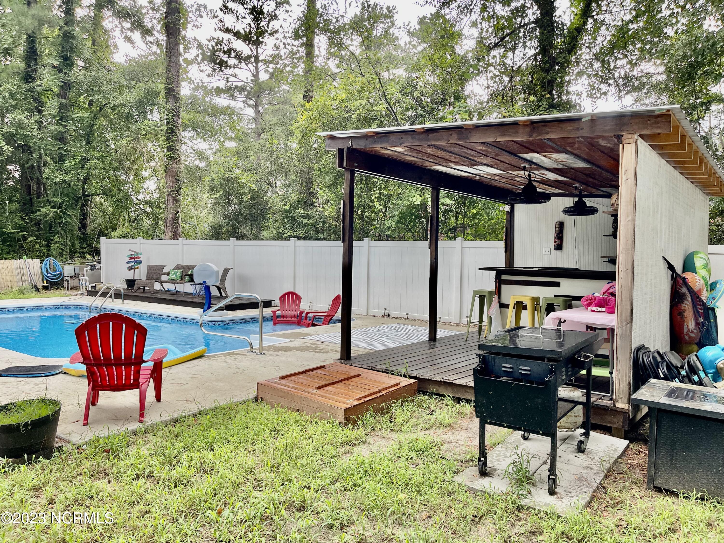 620 Stanley Avenue Rockingham, NC 28379 - Photo 53 of 74 Pool + cabana