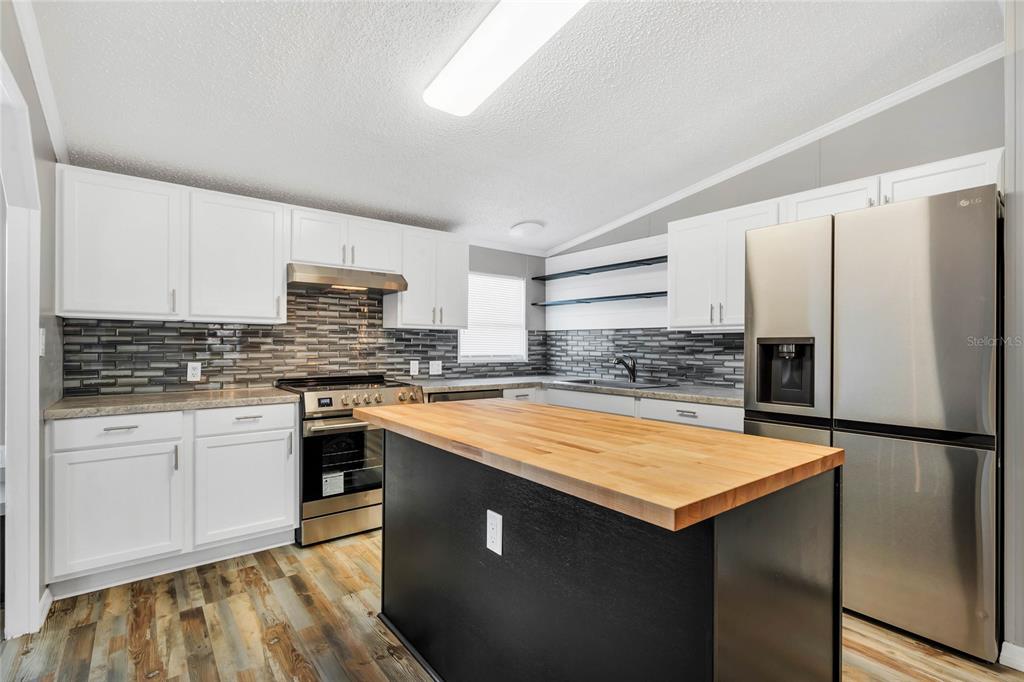 26634 June Avenue Eustis, FL 32736 - Photo 4 of 22