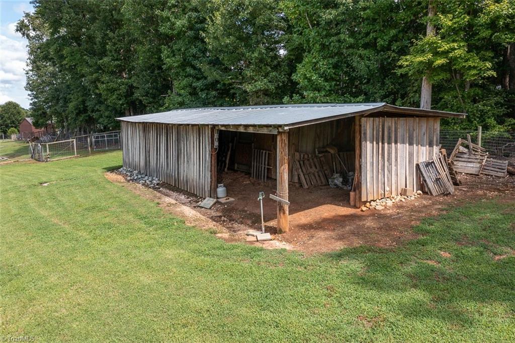 2448 South Jim Minor Road Mebane, NC 27302 - Photo 11 of 41 Gallery Image 11