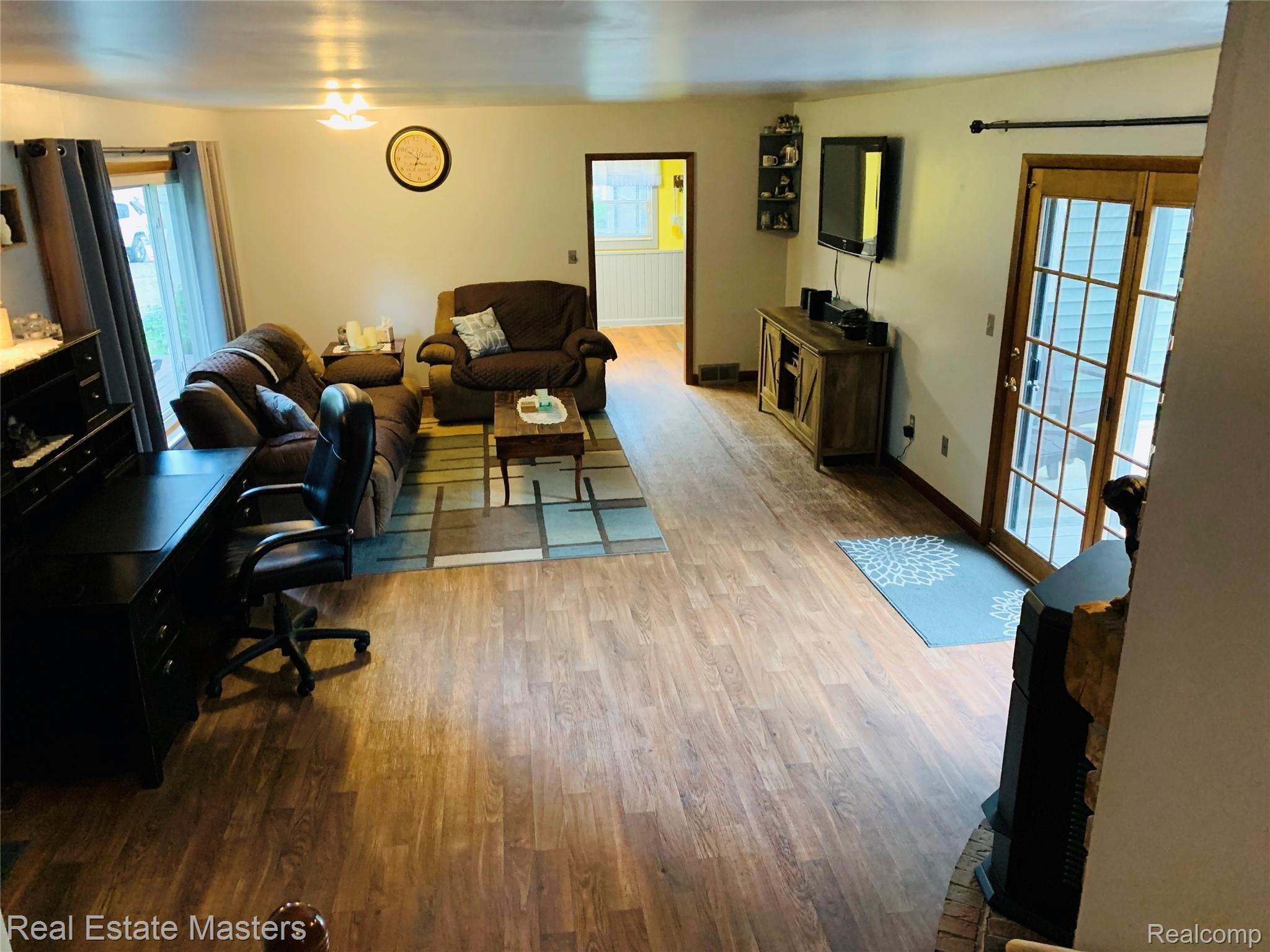 7197 Capac Road Yale, MI 48097 - Photo 14 of 25 Debbie (14).jpg