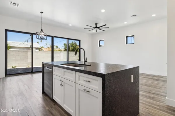 $3,500 | 902 West Hazelwood Street, Unit B, Phoenix, AZ 85013