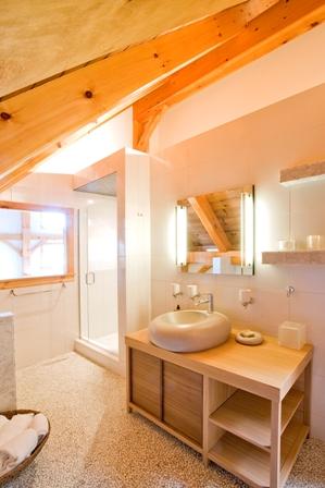 23 Mt Hunger Road Monterey, MA 01245 - Photo 14 of 15 Second Floor Guest Bath