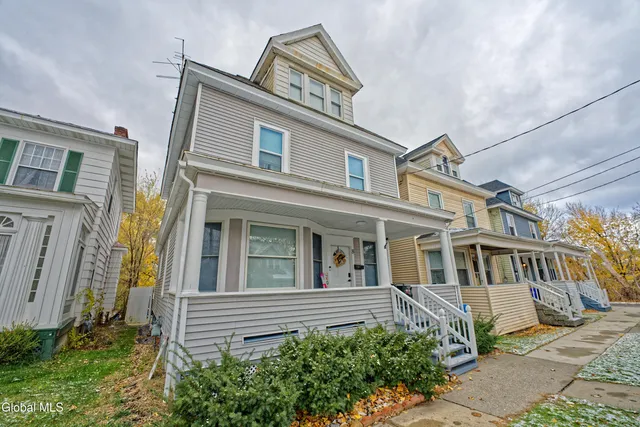 $289,000 | 8 Catalpa Drive, Albany, NY 12209