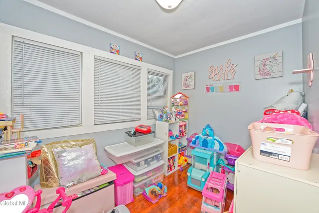 $289,000 | 8 Catalpa Drive, Albany, NY 12209