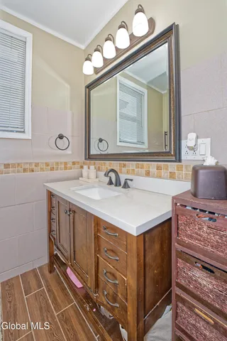 $289,000 | 8 Catalpa Drive, Albany, NY 12209