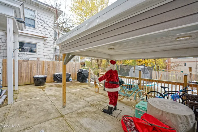 $289,000 | 8 Catalpa Drive, Albany, NY 12209