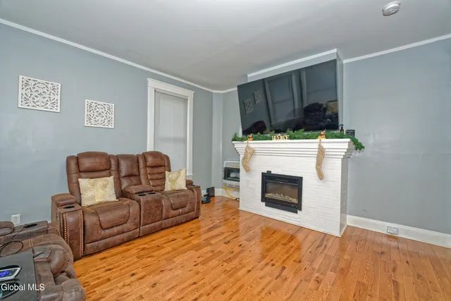 $289,000 | 8 Catalpa Drive, Albany, NY 12209