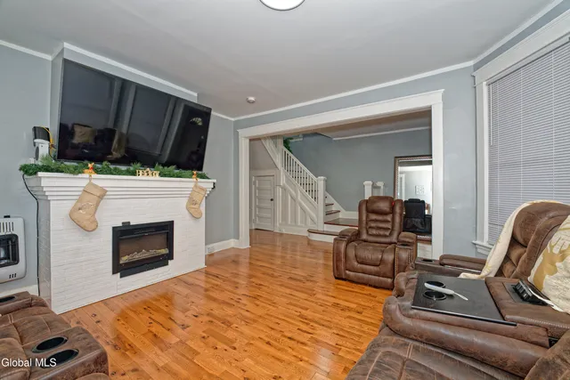 $289,000 | 8 Catalpa Drive, Albany, NY 12209