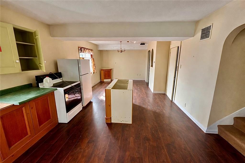 1635 Princeton Road New Castle, PA 16101 - Photo 8 of 14 Gallery Image 8